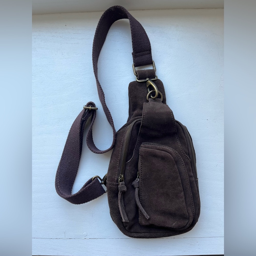 NWOT Free people Hudson crossbody sling bag in dark brown suede